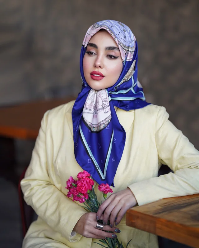 روسری مجلسی کد M-0570