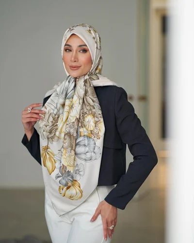 روسری مجلسی کد M-1064