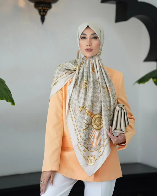 روسری مجلسی کد M-1049